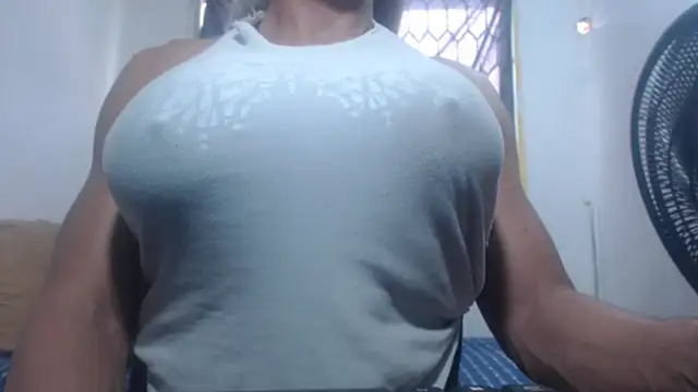 DanielaMuscleTS online show from July 26, 2026, 7:54 pm