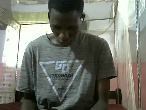 Bigras0011 online show from March 6, 2025, 4:41 am