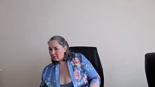 MilfGina online show from March 24, 2026, 12:49 pm