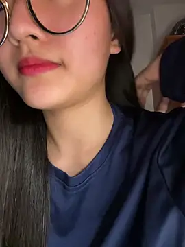 Krixxi22 online show from February 22, 2026, 2:08 pm