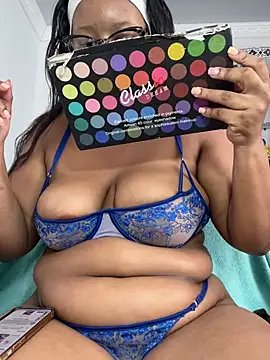 MimiCurves online show from June 12, 2026, 8:01 am