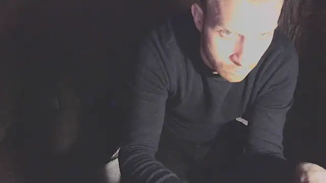 Snapshot of GoodSeksLove chatting on March 5, 2025, 8:10 pm GoodSeksLove online show from March 5, 2025, 8:10 pm