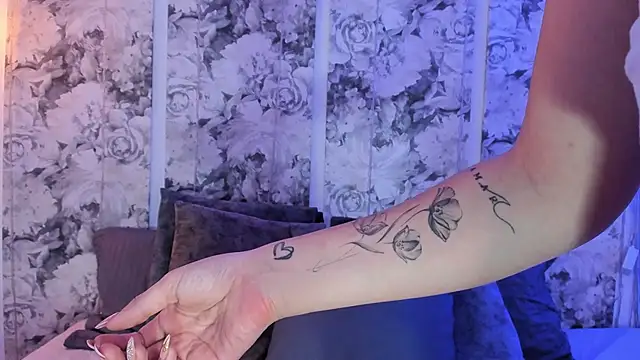 Snapshot of EmmaCollemann chatting on December 23, 2024, 3:22 pm EmmaCollemann online show from December 23, 2024, 3:22 pm