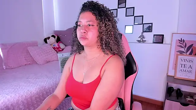 Kenia tompson01 online show from September 25, 2025, 6:25 pm