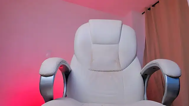 Angelo duarte online show from December 3, 2025, 6:29 pm