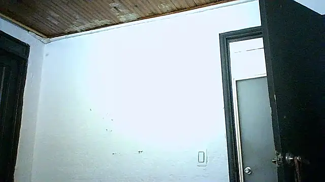 Snapshot of Bellabeltrann chatting on October 30, 2025, 11:45 pm Bellabeltrann online show from October 30, 2025, 11:45 pm