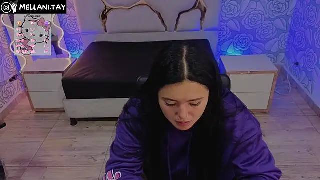 Mellani tay online show from November 12, 2025, 3:32 am