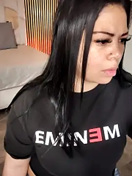 martinna tay online show from April 9, 2026, 3:19 am