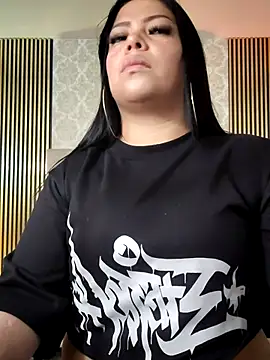 martinna tay online show from April 7, 2026, 3:19 am