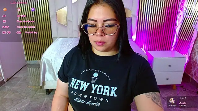 martinna tay online show from June 20, 2026, 3:22 am