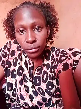 LOVELY-2BERRY online show from October 25, 2025, 8:46 am