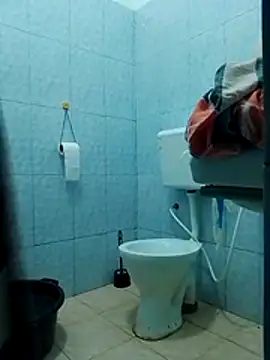 LOVELY-2BERRY online show from January 8, 2026, 7:14 am