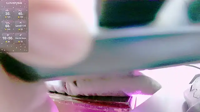 Sumi y online show from October 30, 2025, 2:32 am