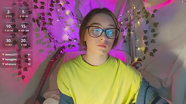 Snapshot of monlight__dana chatting on December 11, 2024, 4:42 pm monlight dana online show from December 11, 2024, 4:42 pm