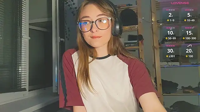 Snapshot of monlight__dana chatting on September 22, 2025, 9:32 pm monlight dana online show from September 22, 2025, 9:32 pm