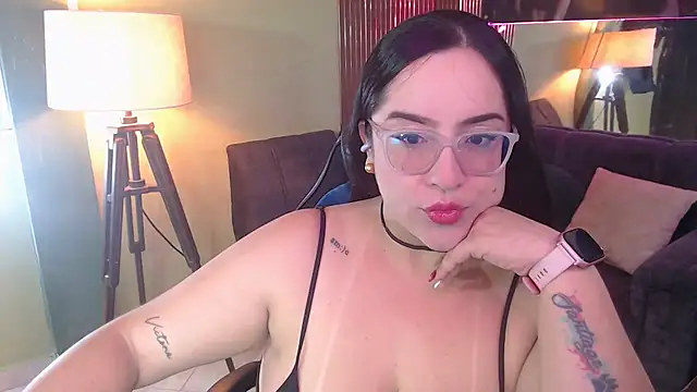 Sofiia davis23 online show from January 7, 2026, 1:05 pm