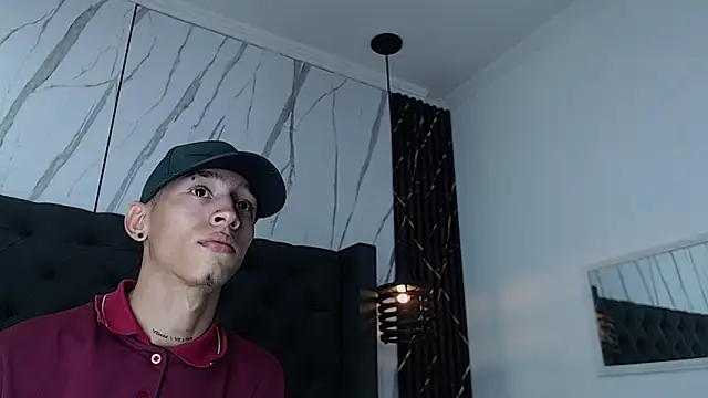 Snapshot of Smith_maicol chatting on November 8, 2025, 6:44 pm Smith maicol online show from November 8, 2025, 6:44 pm