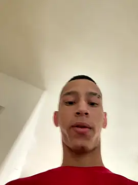 Snapshot of Smith_maicol chatting on December 5, 2024, 5:55 pm Smith maicol online show from December 5, 2024, 5:55 pm