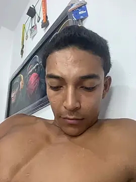 Demiansteven2 online show from May 14, 2026, 1:41 pm