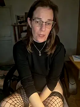 SpiceLea online show from January 28, 2025, 6:39 pm