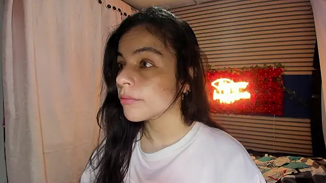 Snapshot of rosse_2504 chatting on February 9, 2026, 1:09 pm rosse 2504 online show from February 9, 2026, 1:09 pm