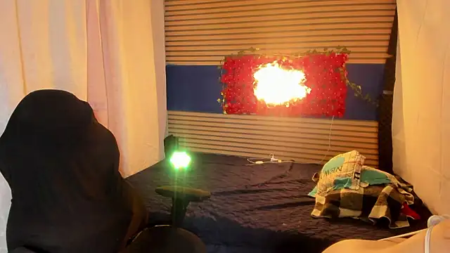 Snapshot of rosse_2504 chatting on March 1, 2026, 9:20 am rosse 2504 online show from March 1, 2026, 9:20 am