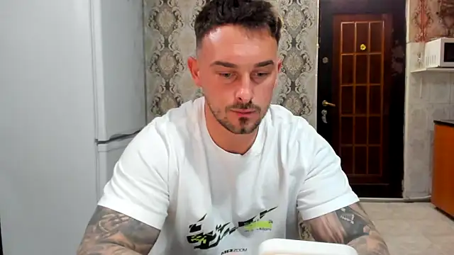 Jonmusclemaster online show from May 7, 2026, 8:12 pm