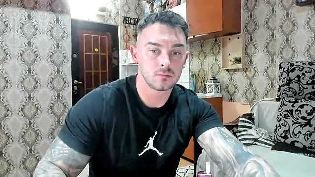 Jonmusclemaster online show from December 18, 2025, 8:34 pm