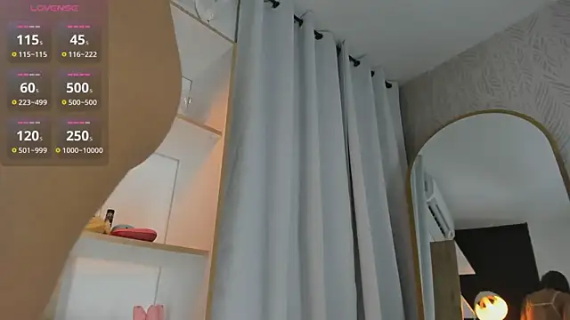 Snapshot of Angelbae- chatting on March 14, 2025, 6:10 am Angelbae- online show from March 14, 2025, 6:10 am