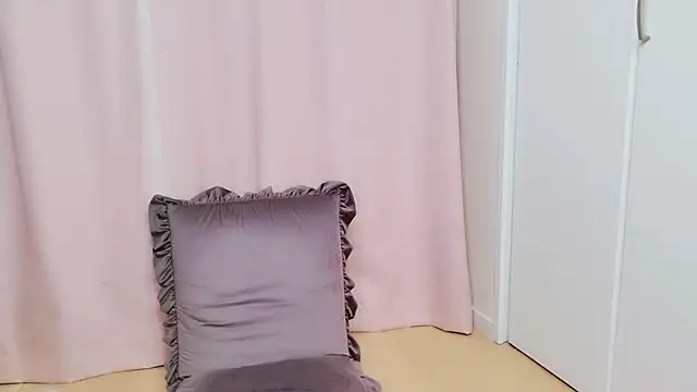 Snapshot of chat_MIYU chatting on December 9, 2024, 9:16 pm chat MIYU online show from December 9, 2024, 9:16 pm