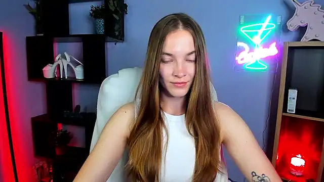 kenzie x online show from September 19, 2025, 4:27 am