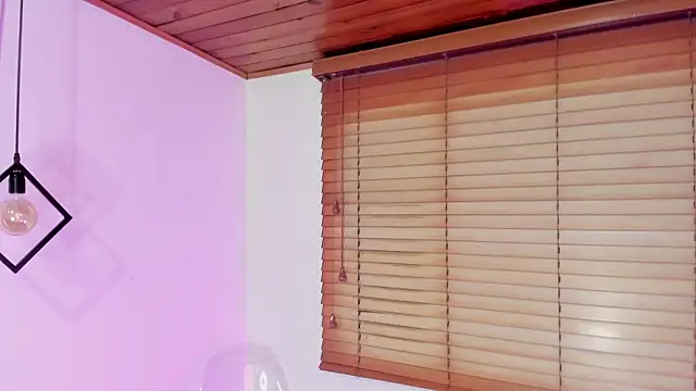 GENNESIS LOVE online show from December 23, 2025, 4:12 am