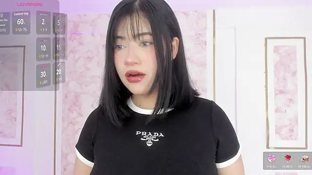 GENNESIS LOVE online show from June 17, 2026, 4:01 am