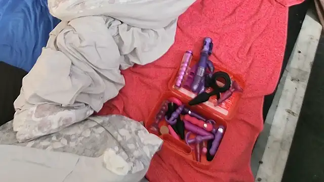 Snapshot of ROCKHARDDADDY86 chatting on February 9, 2026, 1:58 am ROCKHARDDADDY86 online show from February 9, 2026, 1:58 am