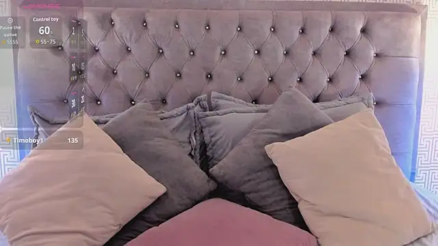 HannaClarrk  online show from January 12, 2026, 1:40 pm