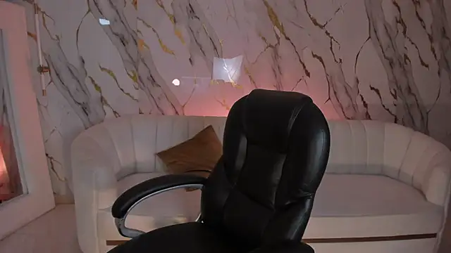 MarianneLane online show from March 7, 2026, 8:47 pm