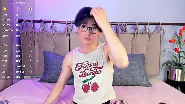 cherryy boy online show from July 18, 2026, 8:50 pm