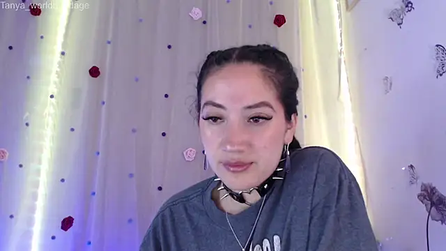 Snapshot of Tanya_WorldBondage chatting on May 9, 2026, 12:47 am Tanya WorldBondage online show from May 9, 2026, 12:47 am