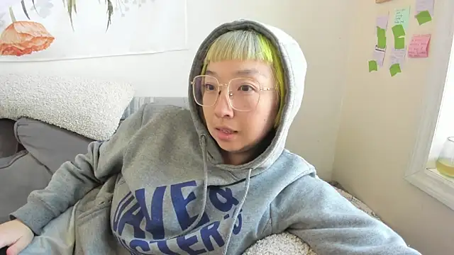 luxgray online show from April 11, 2026, 6:44 pm