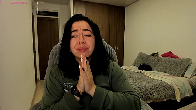 Snapshot of Im_coco chatting on February 14, 2026, 1:39 am Im coco online show from February 14, 2026, 1:39 am