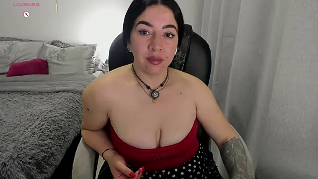 Snapshot of Im_coco chatting on April 11, 2026, 1:02 am Im coco online show from April 11, 2026, 1:02 am