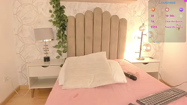 Roma  love online show from February 23, 2025, 2:35 pm