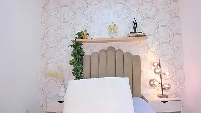 Roma  love online show from November 8, 2025, 12:31 pm