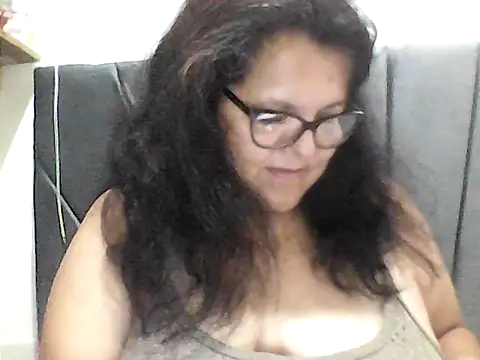 kassandra02 online show from October 3, 2025, 3:13 pm