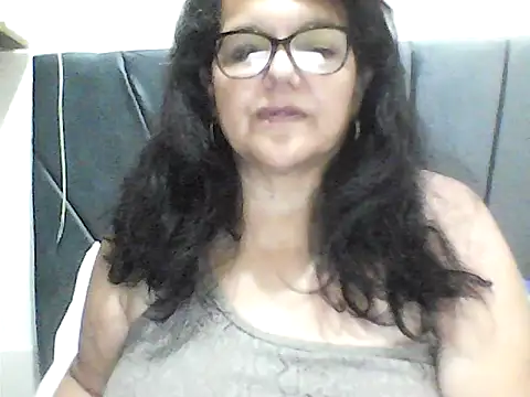 kassandra02 online show from September 26, 2025, 3:57 am