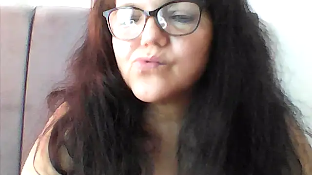 kassandra02 online show from November 20, 2025, 3:02 pm