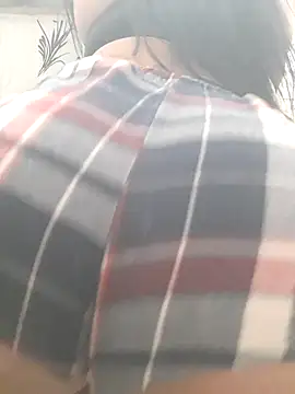 Snapshot of luamelr chatting on January 15, 2026, 12:41 pm luamelr online show from January 15, 2026, 12:41 pm