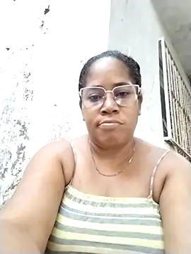 Snapshot of Arleth_Mars chatting on October 3, 2025, 11:50 pm Arleth Mars online show from October 3, 2025, 11:50 pm