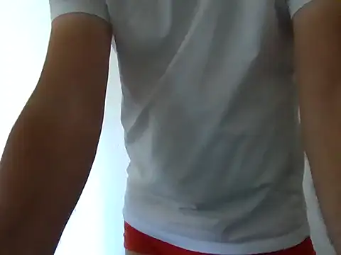 Snapshot of fikoivos chatting on September 20, 2025, 9:47 am fikoivos online show from September 20, 2025, 9:47 am