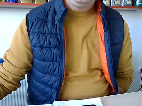 Snapshot of fikoivos chatting on March 7, 2026, 10:54 am fikoivos online show from March 7, 2026, 10:54 am